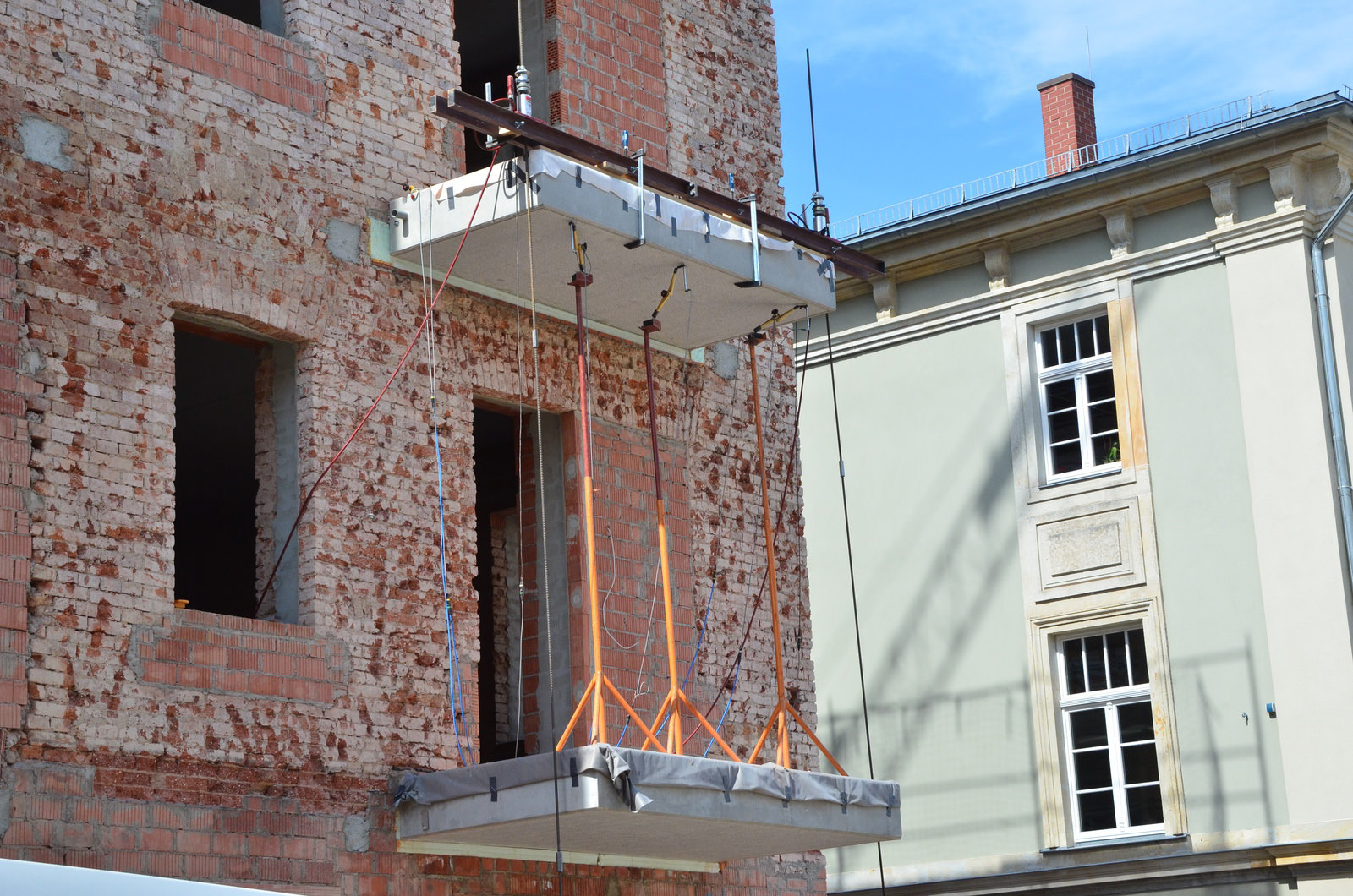 Belastungsversuche Balkone Mauerwerk-Stahlbeton